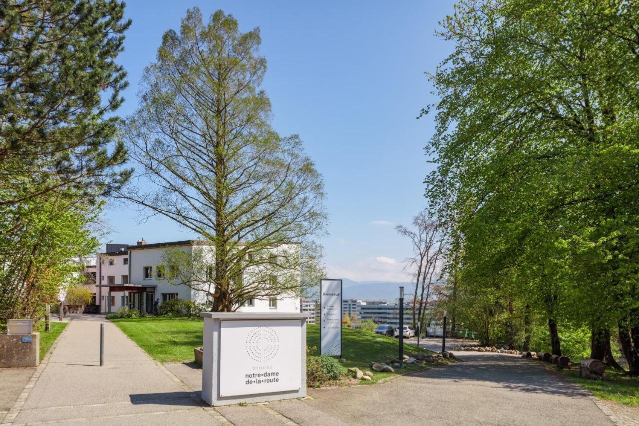 Le Domaine Hotell Villars-Sur-Glane Eksteriør bilde